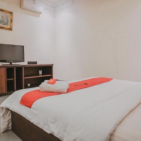 Reddoorz Premium @ Jalan Pal 10 Jambi Hotel Exterior foto